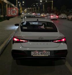 هیوندای ئەلەنترا